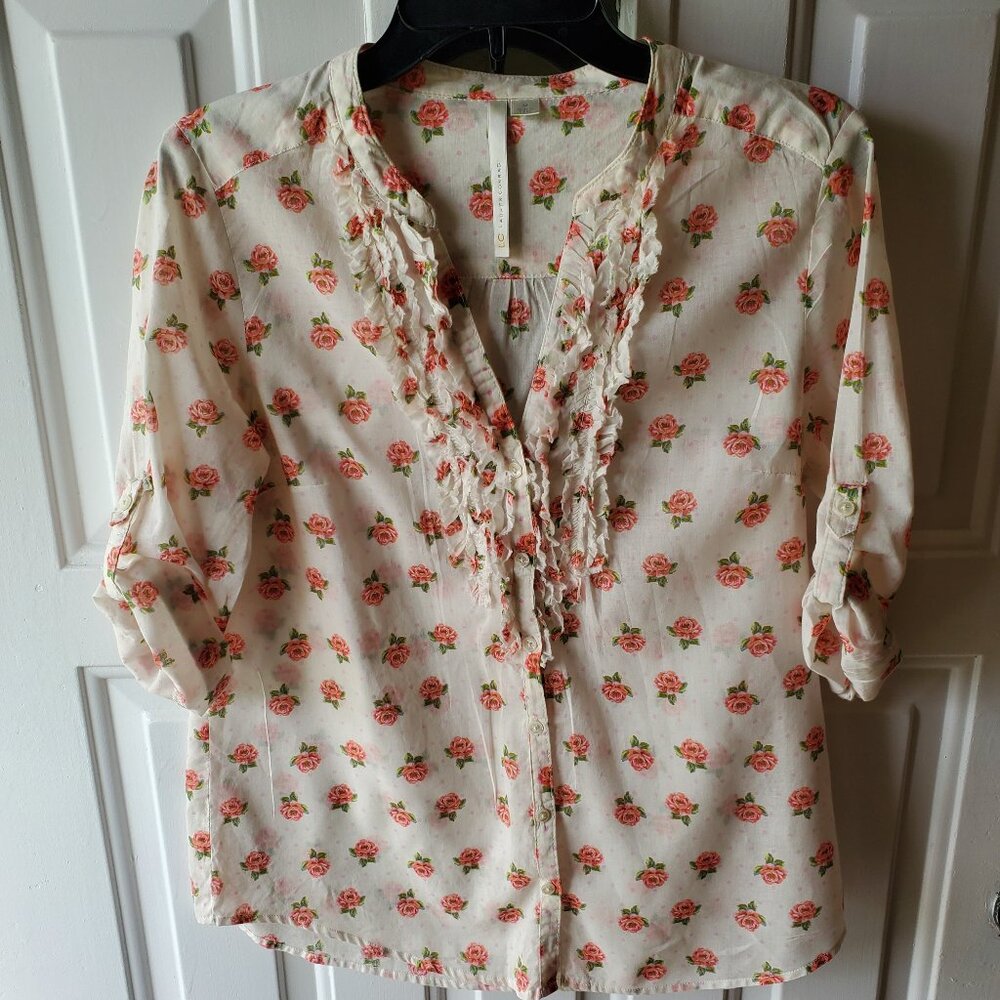 Lauren Conrad 3/4 Sleeve Rose Printed Button Down Blouse - Size Medium- Used